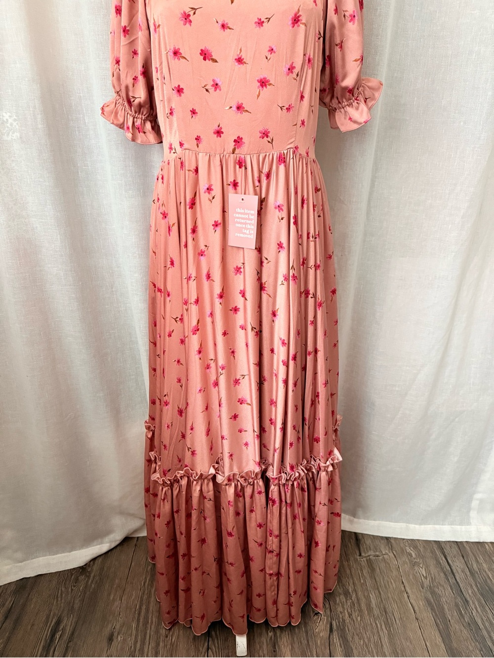 Ivy City Co Wonderland Maxi Dress in Pink Daisy - Picture 9 of 13